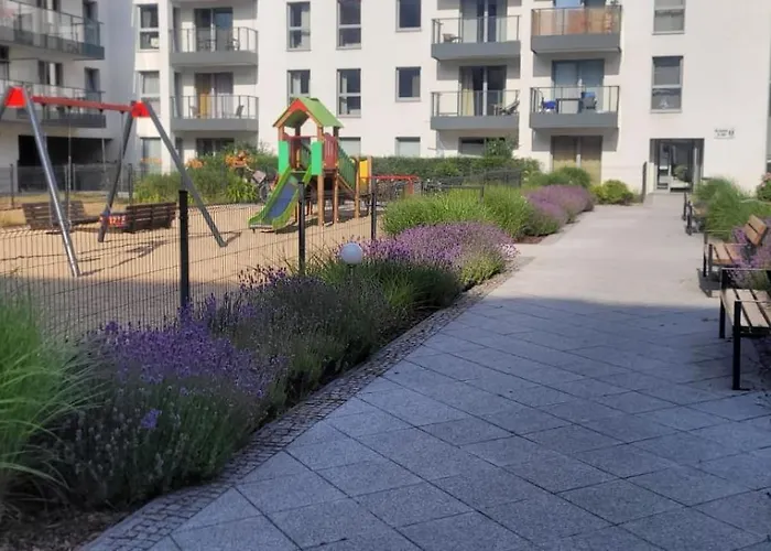 Riverside Garden Marina *