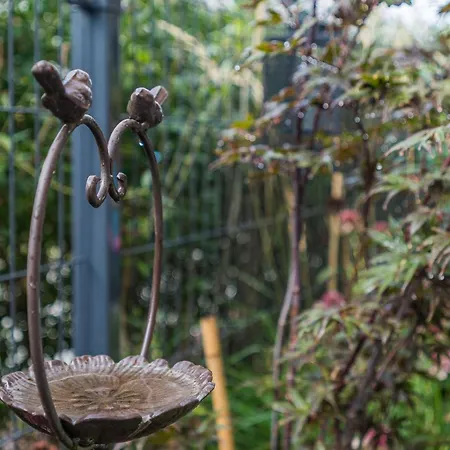 Riverside Garden Marina Apartman