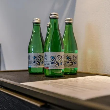 Riverside Garden Marina