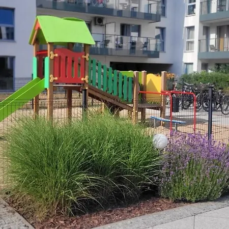 Riverside Garden Marina Apartment