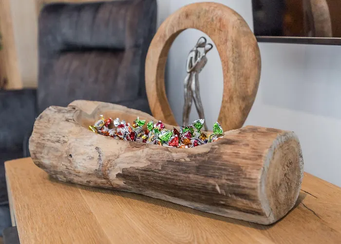 Riverside Garden Marina Daire